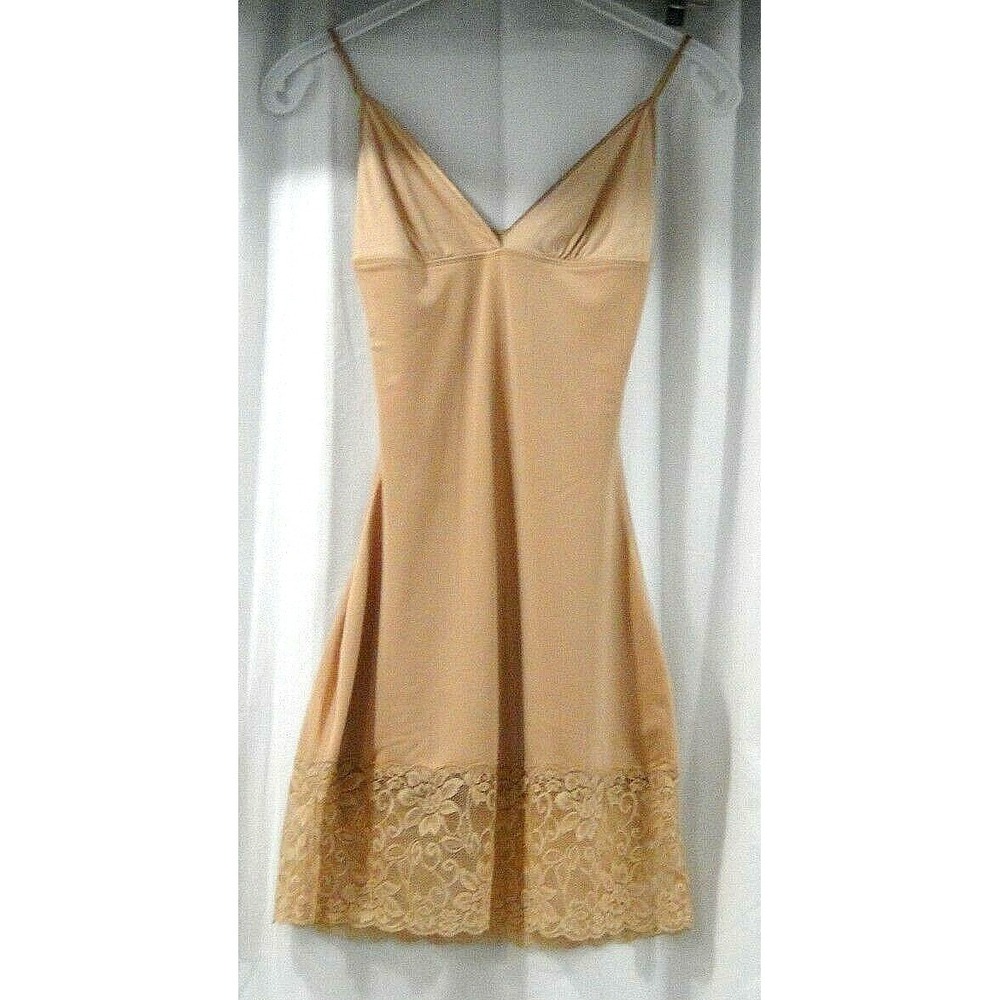 Yummie Tummie Peek-A-Boo Cami in Beige‎ Nude Size Small